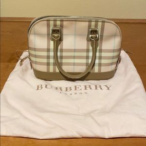 Burberry Pink Alma style bag